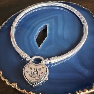 Pandora Disney Parks Heart Castle Clasp Bracelet - 18